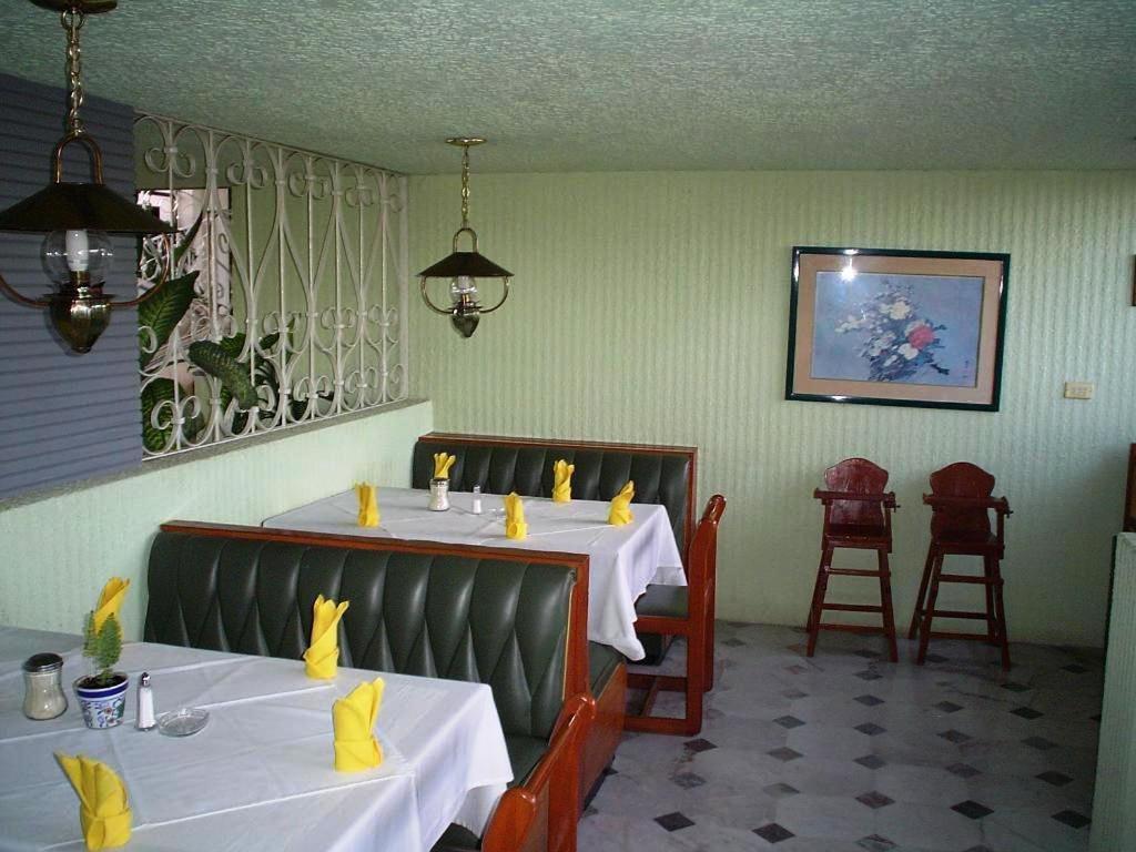 Motel La Fortuna Fresnillo Екстер'єр фото